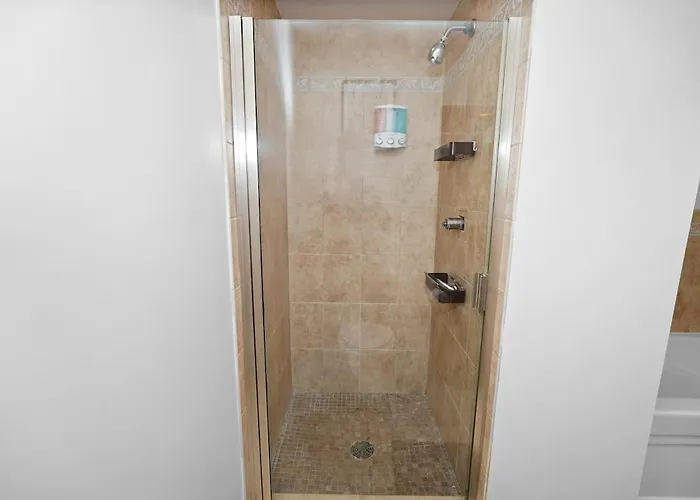 2br Skyline Views - 5 Min Walk To Grant Park