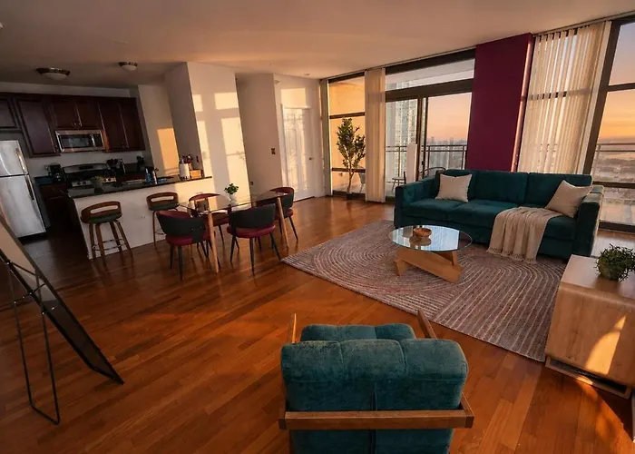 2br Skyline Views - 5 Min Walk To Grant Park
