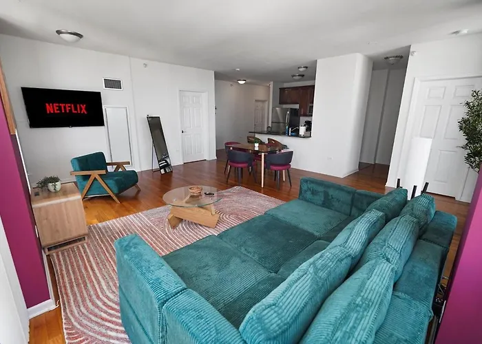 2br Skyline Views - 5 Min Walk To Grant Park *